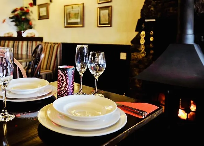 Rusland Pool 3* Bouth