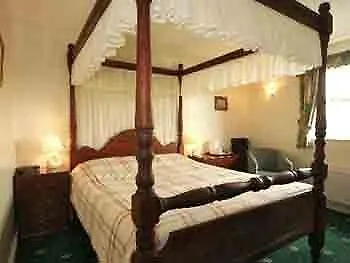 Rusland Pool Hotel Bouth